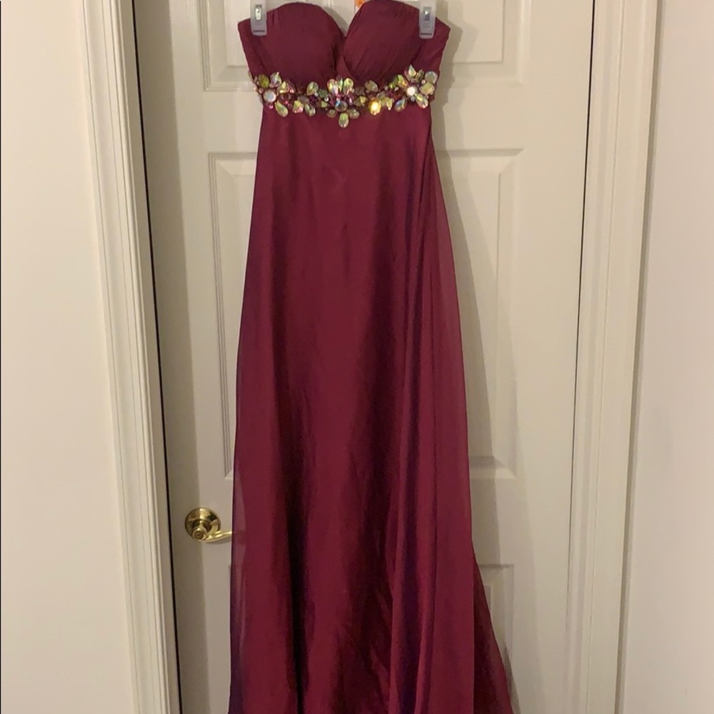 Sangria long prom dress - Picture 2 of 4